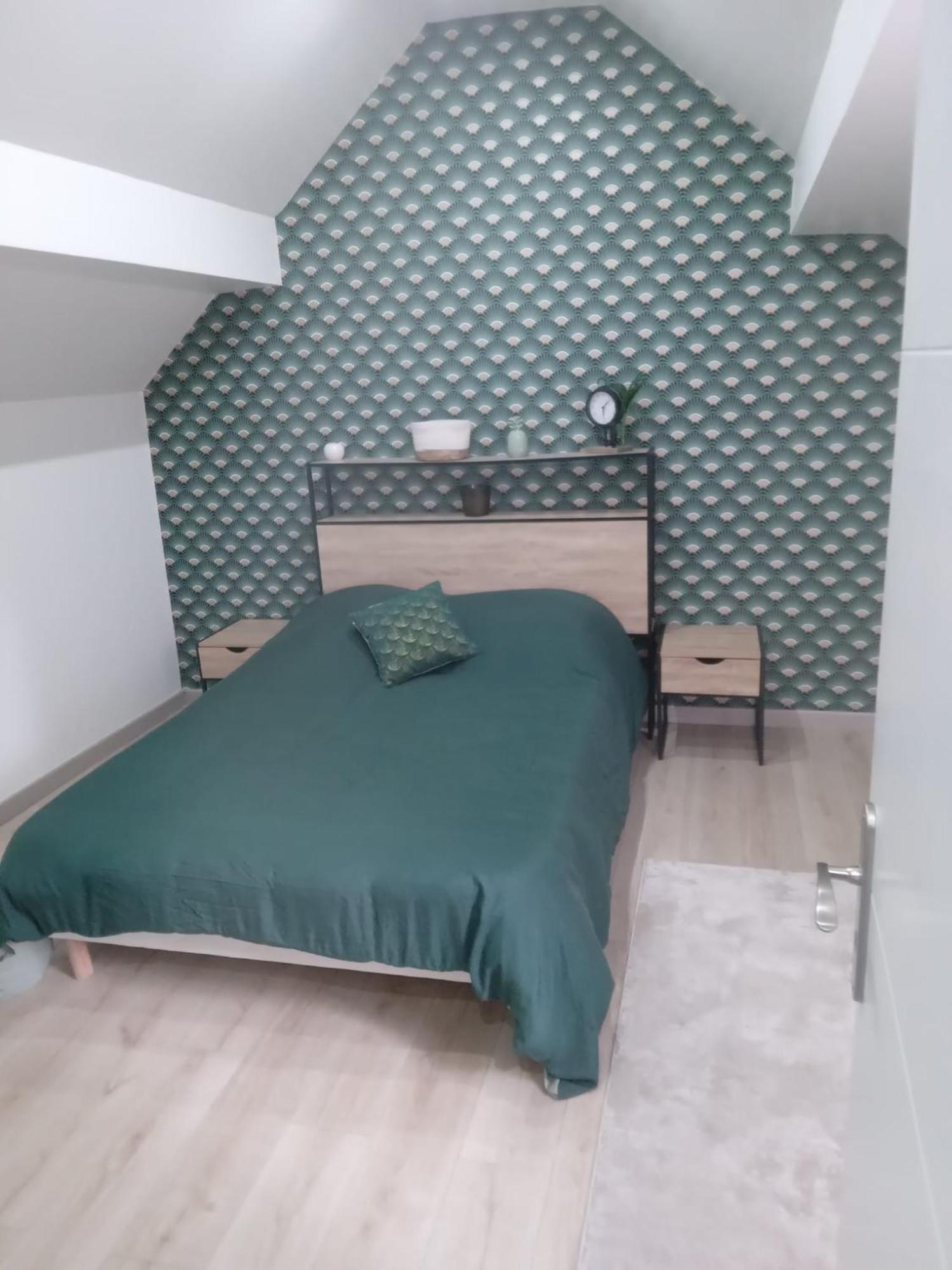 Joli Appartement De Vacances Écouen Extérieur photo