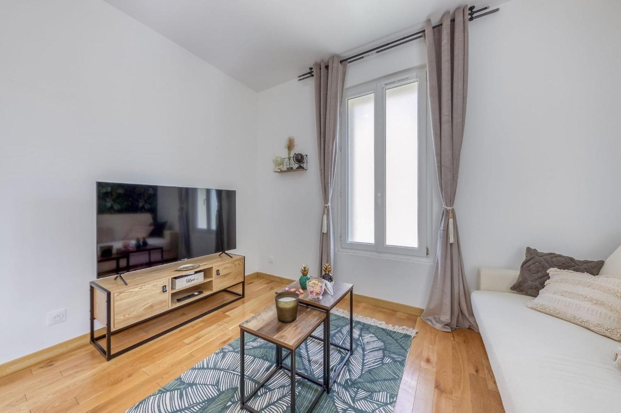 Joli Appartement De Vacances Écouen Extérieur photo